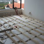 Vibro-FM lattian askeläänen vaimennin asennus koolau