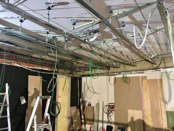 Monimuotoinen tärinänvaimennusjousitus Vibro-CH mini