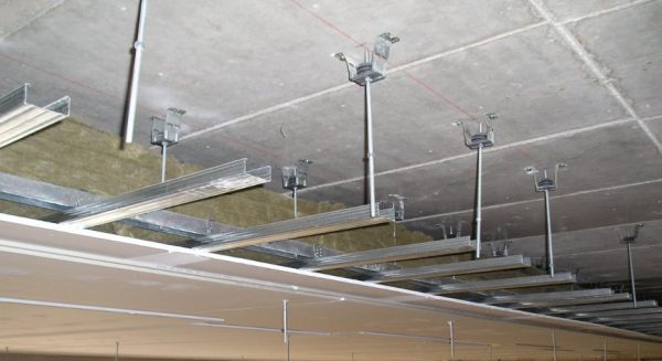 Monimuotoinen tärinänvaimennusjousitus Vibro-CH mini