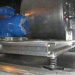 Vibro-AM- Vapaasti seisova jousikiinnikke-small