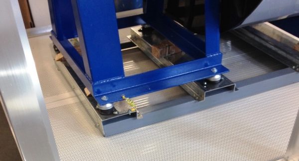 Vibro-EM.2 tärinänvaimennin koneille ja laitteille